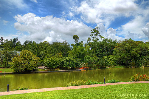 lake_hdr.jpg