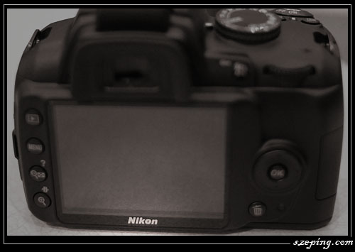 d3000_back.jpg