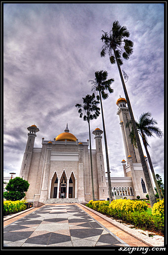 brunei_Sultan Omar Ali Saifuddin.jpg