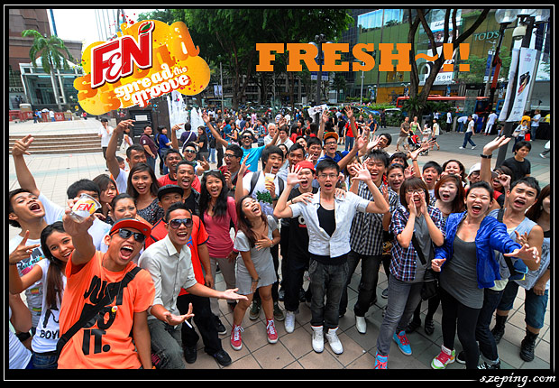 fnn_flash_mob04.jpg
