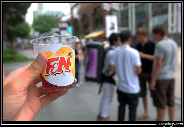 fnn_flash_mob10.jpg
