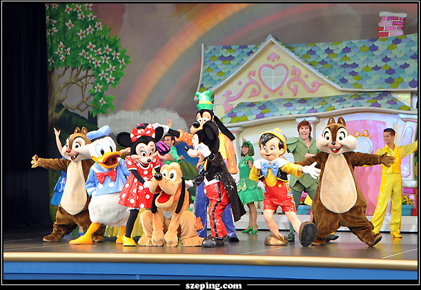 tokyo_disneyland_12.jpg